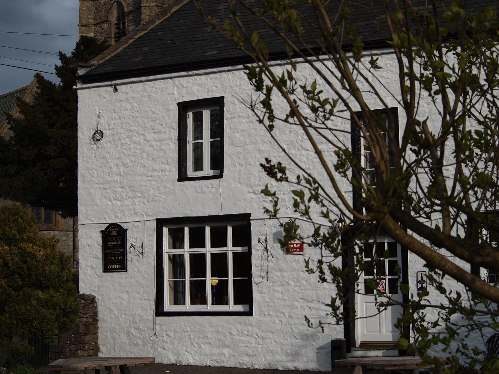 The Marton Arms 호텔 잉글턴 외부 사진